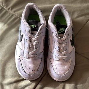 Nike Kids White and Green Sneakers